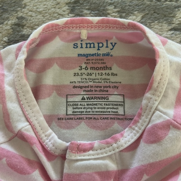 Magnetic Me CloudStretch Magnetic Convertible Coverall- Scallop Pink/ Size 3-6M - Picture 5 of 6
